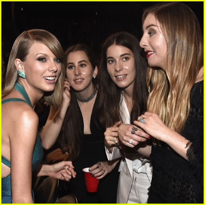 Taylor Swift Posts First Instagram Pic in 2 Months! | haim, Music ...