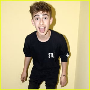 Johnny Orlando Messes Up the Lyrics to Charlie Puth's 'Attention,' But That's Okay