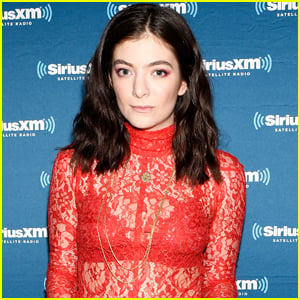 Lorde Reveals Her Song ‘the Louvre’ Is All About The Magic Of A Crush 