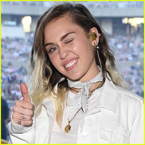 Miley Posts Flashback Photo With Her Pop Crush Hanson & She's Still Freaking About It!