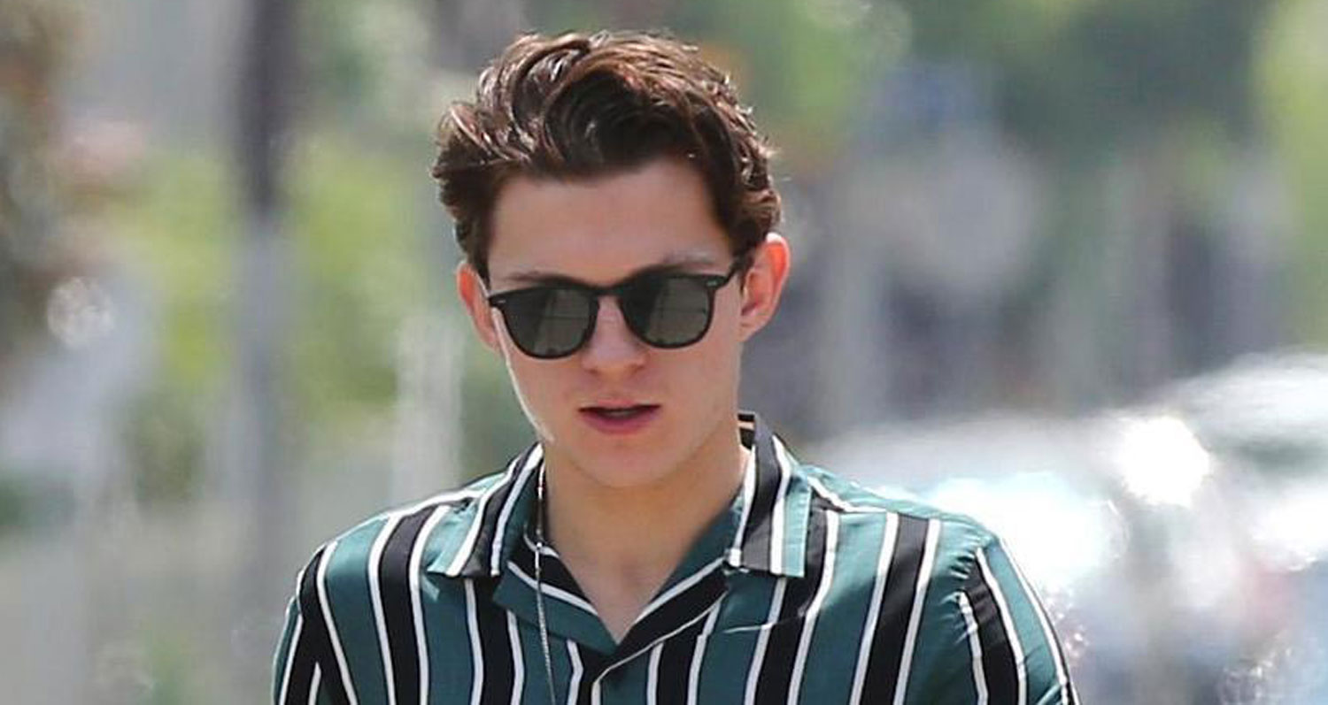 Tom Holland Has Selfie Photo Shoot in Bed, Shares Pic | Tom Holland ...