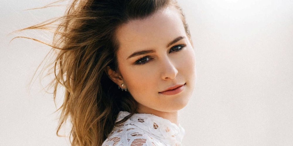 Bridgit Mendler Reflects On Her First Album ‘Hello My Name Is