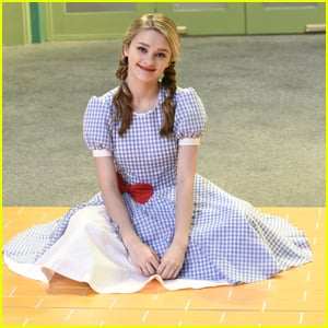 Lizzy Greene Wore Silver Slippers Instead of Red For 'Wizard of Quads' (Exclusive)