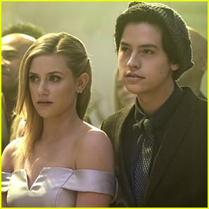 Lili Reinhart & Cole Sprouse Tease The Future of Bughead in 'Riverdale' Season 2