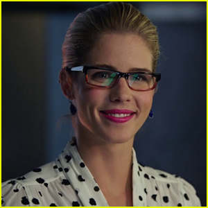 'Arrow' Scoop: Felicity Will Get A Separate Storyline From The Team In Back Half Of Season 6