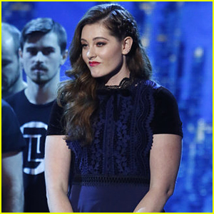 Mandy Harvey Sings Song About Moving On During America's Got Talent Finals - Watch Now!