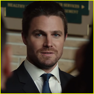 Oliver Queen Name Drops Bruce Wayne's Name In 'Arrow' Clip - Watch Now!