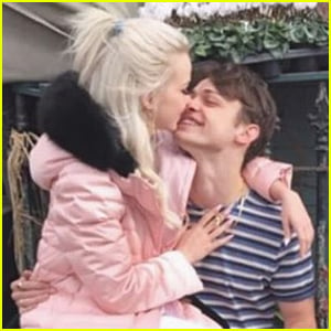 Dove Cameron Shares Sweet Snap With Thomas Doherty Before Leaving London