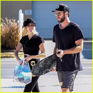 Miley Cyrus & Liam Hemsworth Are Hanging Out at the Same Spot They ...