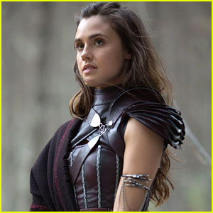 Poppy Drayton Says 'Amberle Is Always With You' To Fans Ahead of 'Shannara Chronicles' Premiere