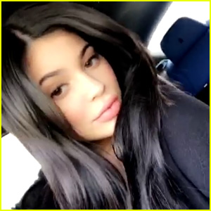 Kylie Jenner Snaps New Selfies in Her Car