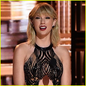 Taylor Swift Wins Her 12th CMA Award!