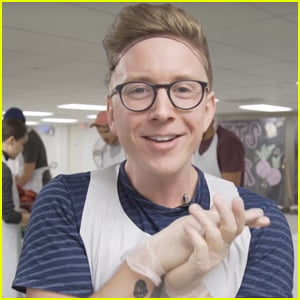 Tyler Oakley Kicked Off the Holiday Season By Helping Others!