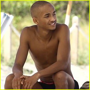 Jaden Smith Shows Off Ripped Muscles In New Shirtless Selfies