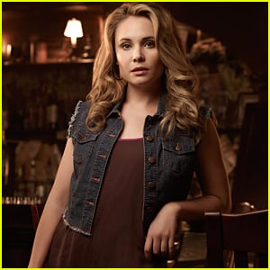 Fans Go Nuts Over Leah Pipes' Return as Cami For 'The Originals' Series Finale