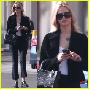 Jennifer Lawrence Gets Some Errands Done in LA!