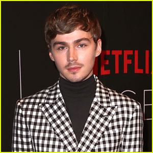 Miles Heizer On 'Love, Simon': 'I Just Thought It Was So Smart & Funny'
