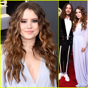 'Kevin Can Wait' Star Taylor Spreitler Supports Kaleo at Grammys 2018