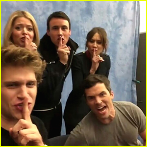 'Pretty Little Liars' Cast Teach Fans How To Master The Iconic 'Shh'