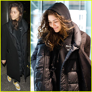 Zendaya arriving at the airport in New York yesterday : r/TomdayaUpdates