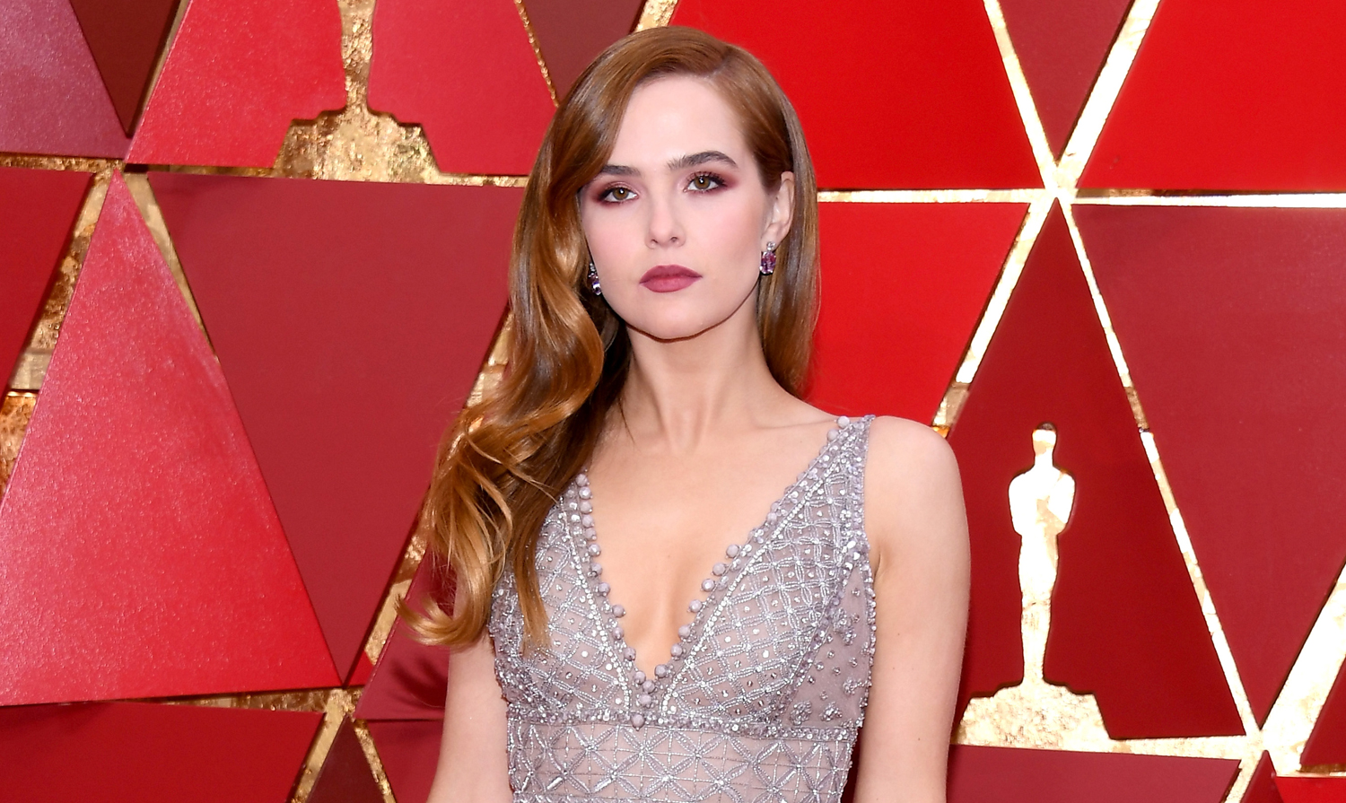 Zoey Deutch Represents Red Carpet Green Dress at Oscars 2018! 2018