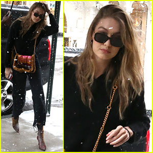 Gigi Hadid Rocks Colorful Purse & Boots While Braving the Snow: Photo  4053864, Gigi Hadid Photos