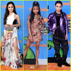 Jenna Ortega Meets Up With 'Raven's Home' Stars at Kids' Choice Awards 2018