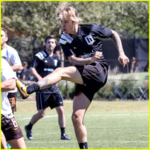 Justin Bieber Has a Blast with His Soccer League on St. Patty's Day