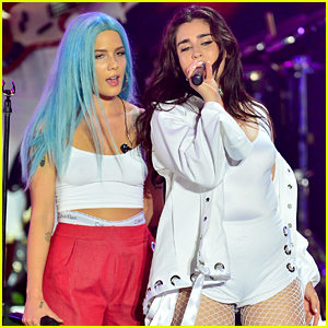 Halsey and Lauren Jauregui performing Strangers