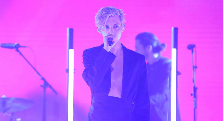 troye sivan moletom com capuz