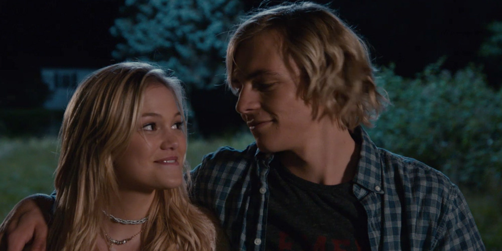 Ross Lynch Surprises Olivia Holt In The Best Way in 'Status 