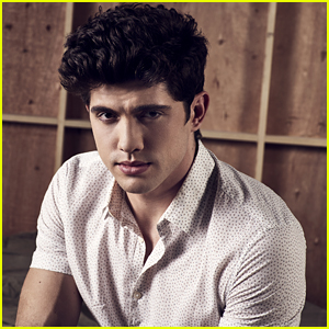 Carter Jenkins is Absolutely Rooting for Rainer & Paige on 'Famous in Love'