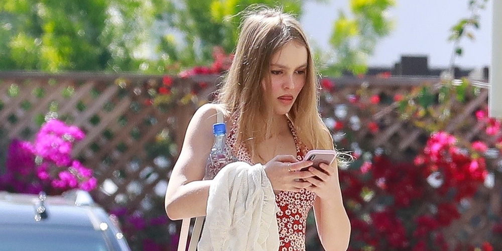 Lily Rose Depp Wears A Pretty Spring Dress While Heading To The Spa Lily Rose Depp Just