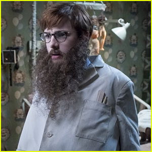 Louis Hynes Totally Improvised This Scene For 'A Series of Unfortunate Events'