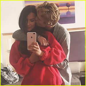 The Vamps' Tristan Evans Is Engaged to Model Anastasia Smith!
