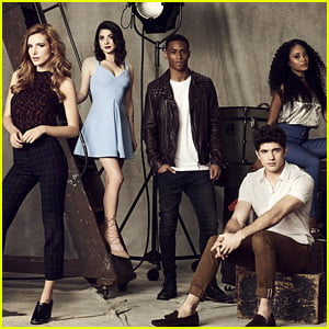 'Famous in Love' Showrunner Teases What Would Happen in Possible Season 3