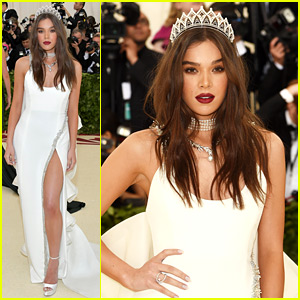 Hailee Steinfeld Sticks to the Catholicism Theme at Met Gala 2018