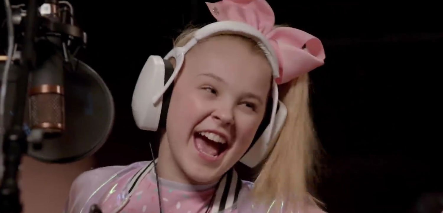 JoJo Siwa Releases ‘Every Girl’s A Super Girl’ Music Video JoJo Siwa