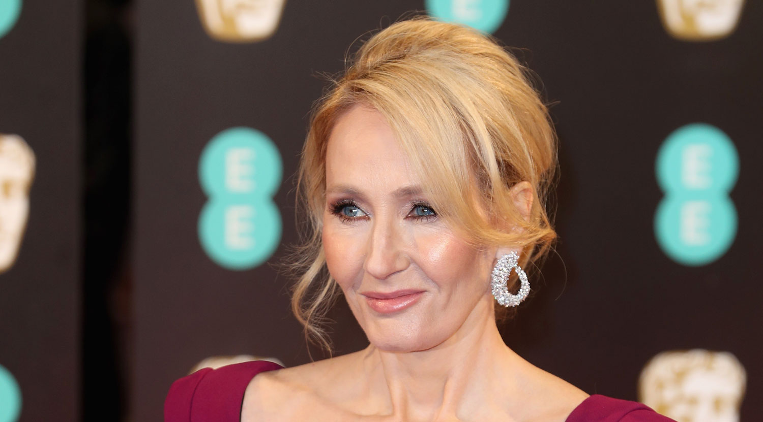 J.K. Rowling Says This ‘Harry Potter’ Chapter ‘Nearly Finished’ Her ...