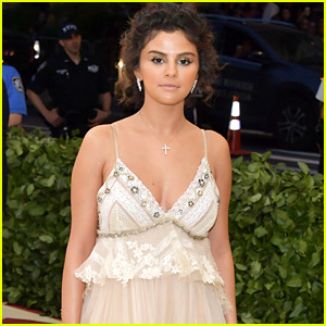Selena Gomez Reacts To Seeing Her Dark Tan in Met Gala Pictures