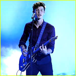 Watch Shawn Mendes Perform 'In My Blood' at Billboard Music Awards 2018!