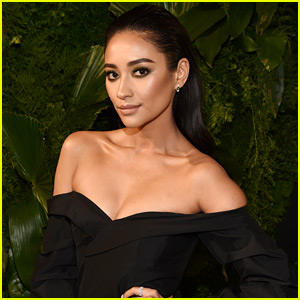 Shay Mitchell Shares Special 'Pretty Little Liars' Note For Throwback Thursday