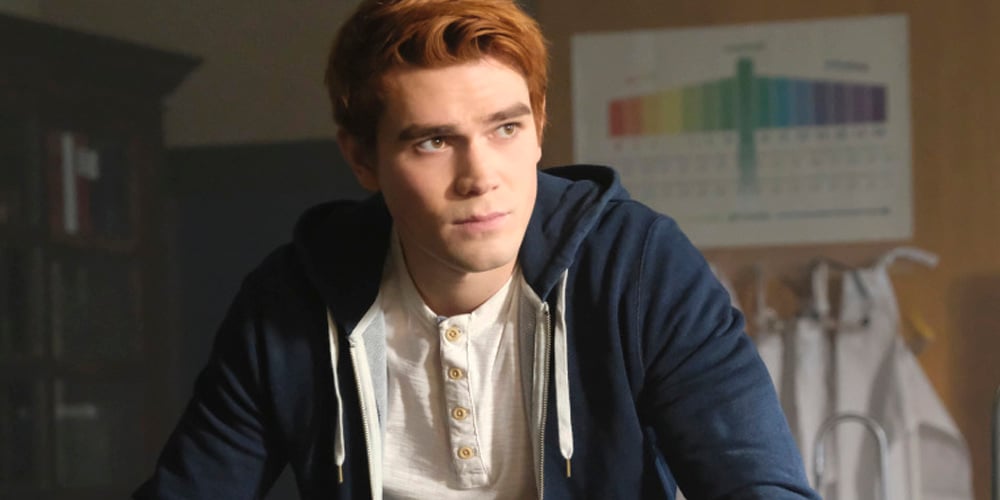 KJ Apa Previews Archie In Prison on ‘Riverdale’: ‘I Think He’ll Do Okay ...