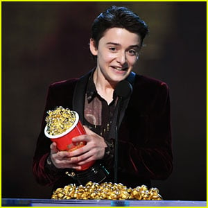 Noah Schnapp Says Hi to Zendaya from Stage While Accepting an MTV Movie & TV Award!