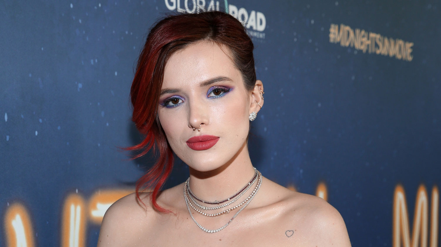 Bella Thorne Protests Family Separation Policy at Texas Border | Anna ...