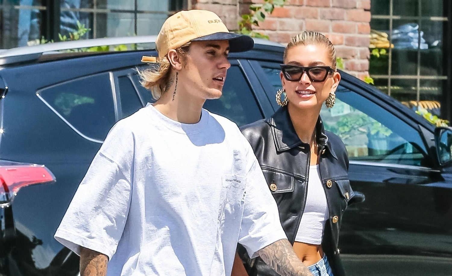 Justin Bieber Steps Out for Brunch with Fiancee Hailey Baldwin | Hailey ...