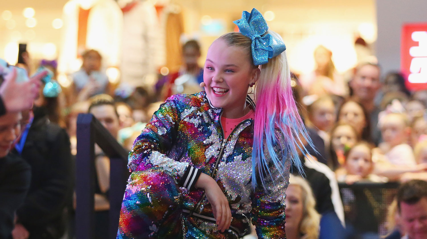 JoJo Siwa Fans Camp Out From 4am to Watch Her Sydney Concert! 