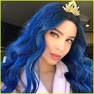 Sofia Carson Says Goodbye To Evie & 'Descendants 3' In Touching Instagram Letter