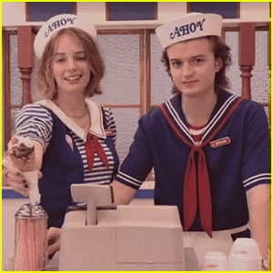 Stranger Things 3': Joe Keery and Maya Hawke on Steve, Robin and Dustin's  'Slapstick' Starcourt Mall Adventure (Video)