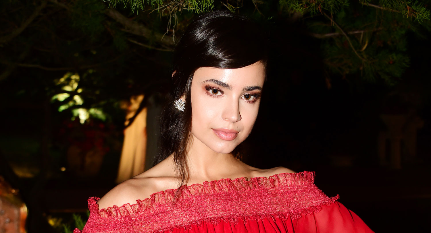 Sofia Carson Gives Moving Performance of ‘Back to Beautiful’ at Unicef